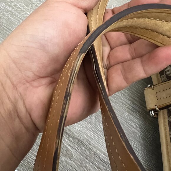 Coach Signature Coach Signature Voyager F13813 - Picture 4 of 7